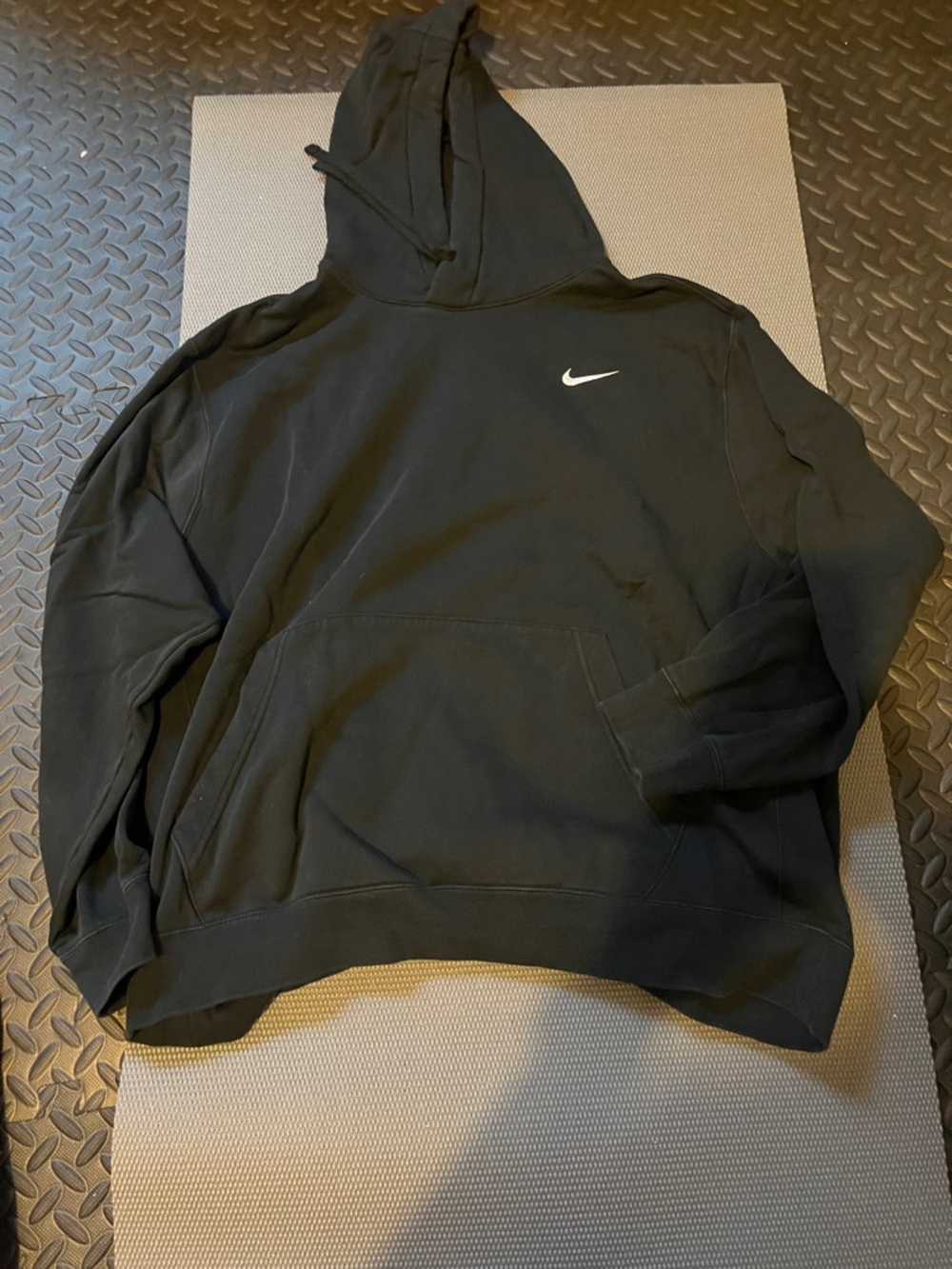 Nike Men's Black Pullover Hoodie